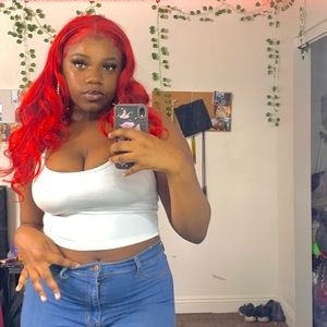 Meet your Posher, Aja